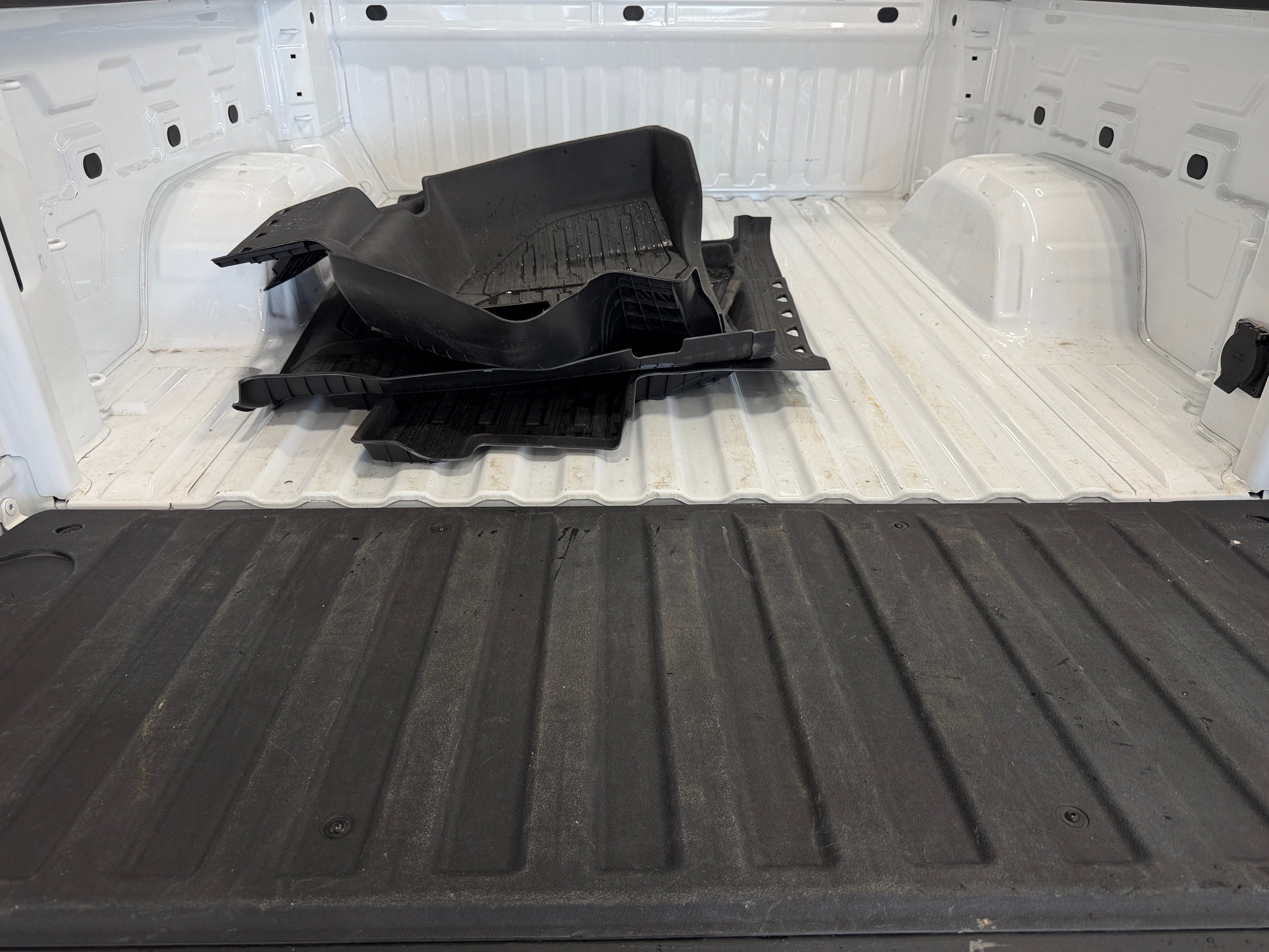 gmc sierra 1500 2023 1GTPUAEK7PZ285806 image gmc sierra 1500 2023 1GTPUAEK7PZ285806 image